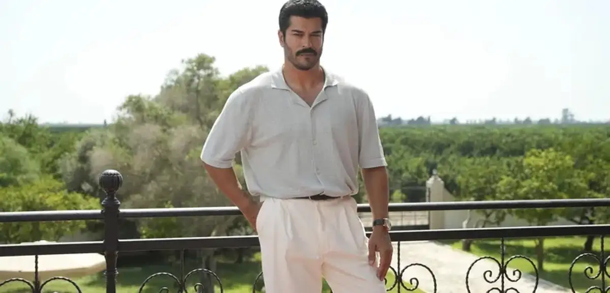 Burak Özçivit, 'Güneşin Doğduğu Yer' Setinden İlk Karesini Paylaştı