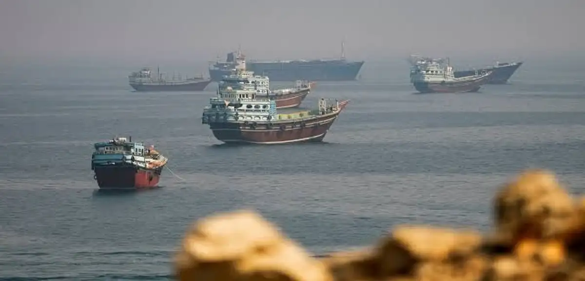ABD ve İran'dan Hürmüz Boğazı'nda Karşılıklı Saldırılar