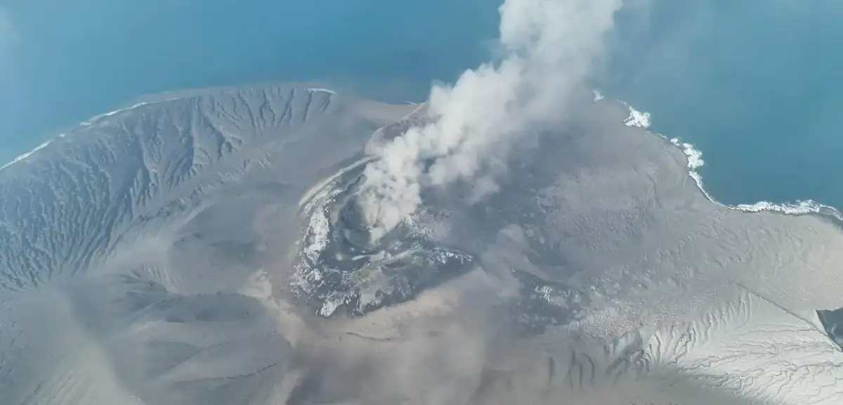 Anak Krakatau patlaması: 150 bin yolcu mahsur, 712 uçuş iptal