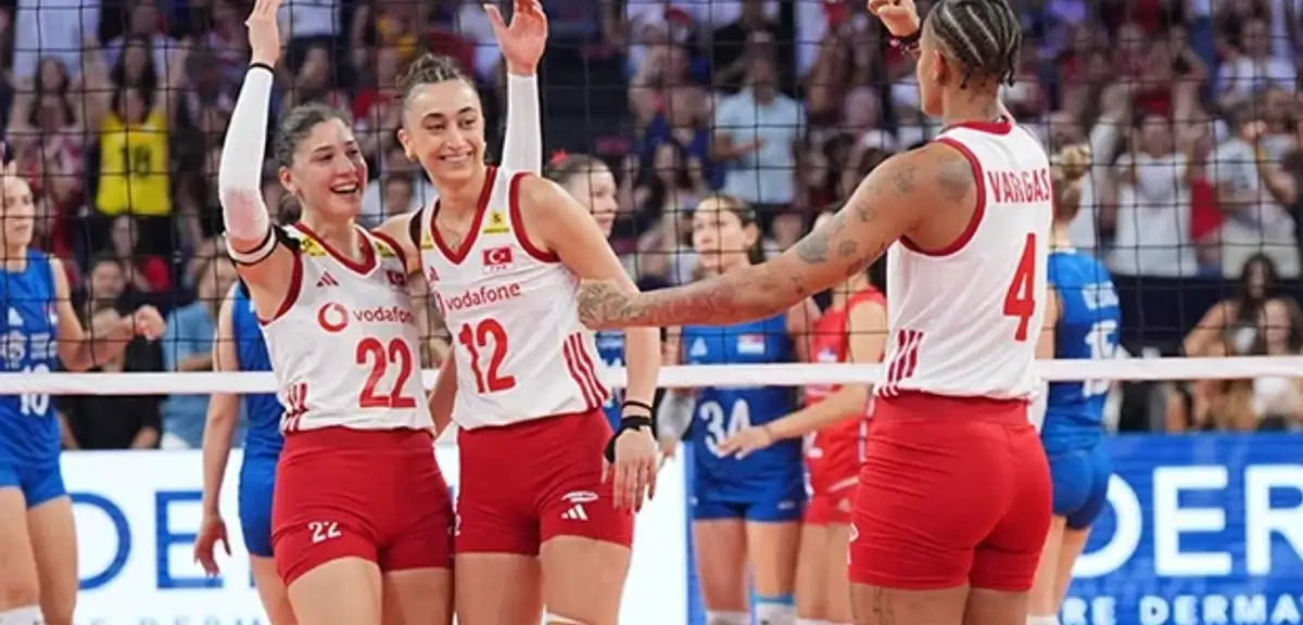 Zincirin her halkası sağlamdı voleybol takımında