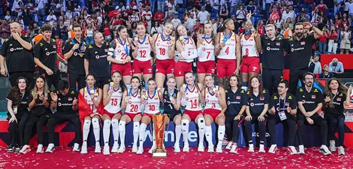Avrupa Şampiyonası'nın en iyilerine Filenin Sultanları damgası!