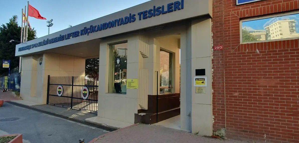Fenerbahçe Dereağzı Lefter Küçükandonyadis Tesisleri'nin Yenileme Projesine Başladı