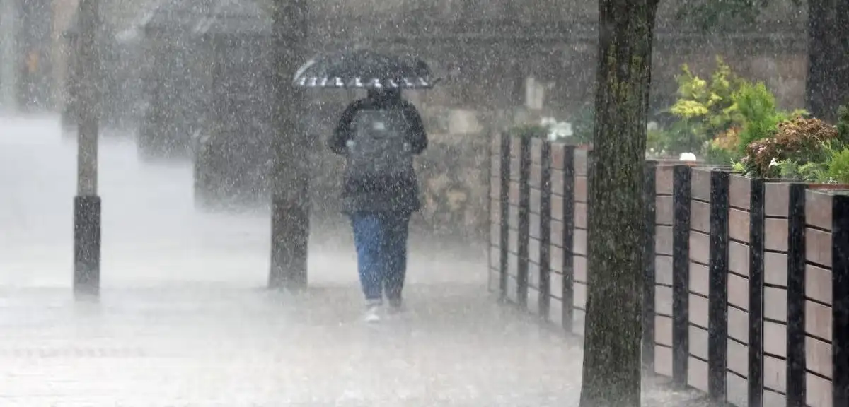 Meteoroloji'den Kritik Uyarı: Önce Fırtına ve Sağanak, Ardından Kavurucu Sıcaklar Geliyor