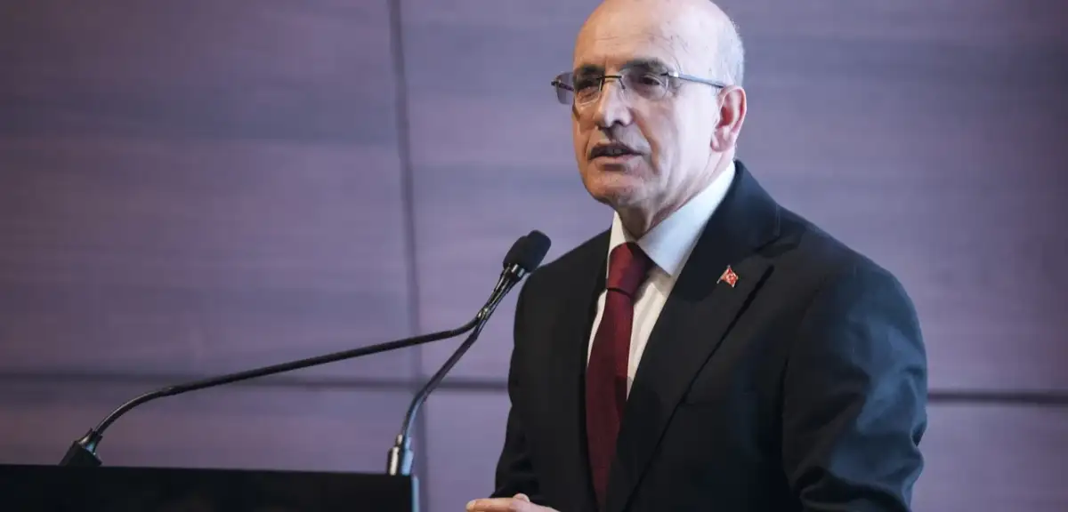 Bakan Şimşek'ten kur rejimi mesajı: "Spekülasyonların dayanağı yok"