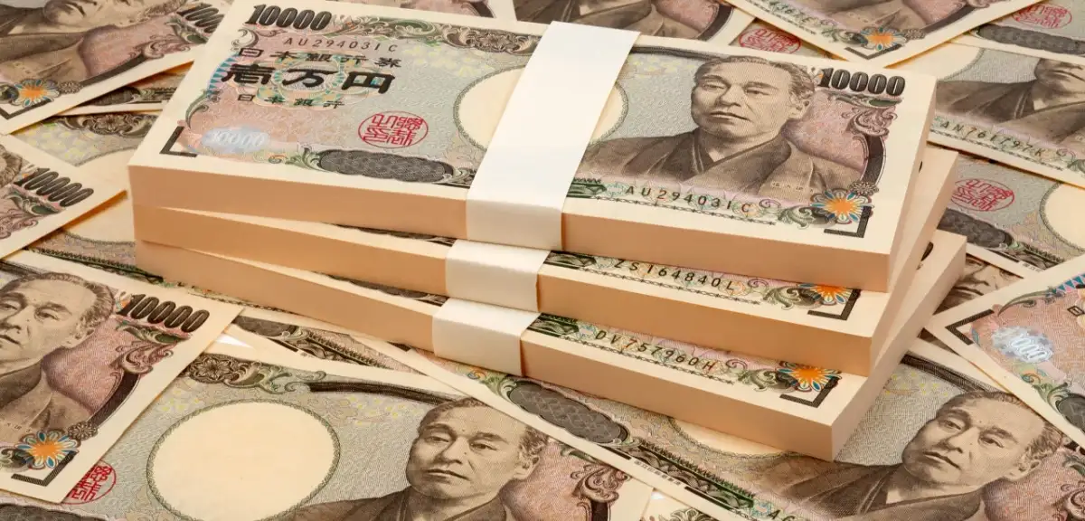Fitch: Japonya'da yükselen tahvil getirileri parayı içeride tutar