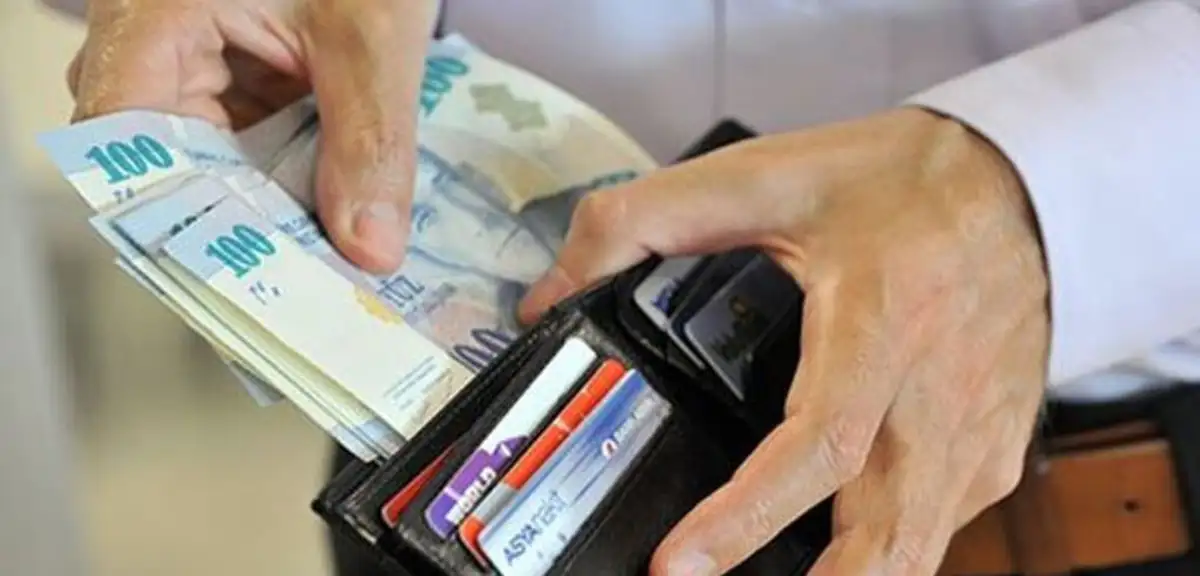 Memur Emeklilerine Seyyanen Zamda Gözler AYM Kararında