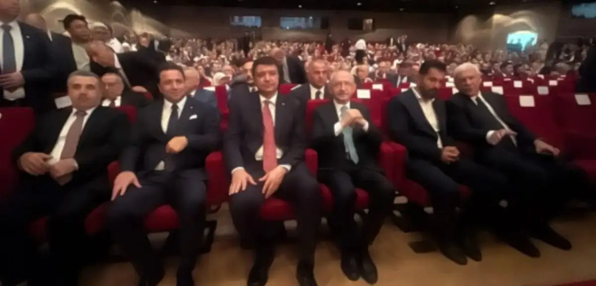 Siyasetçiler Davutoğlu'nun Oğlunun Nikahında Buluştu