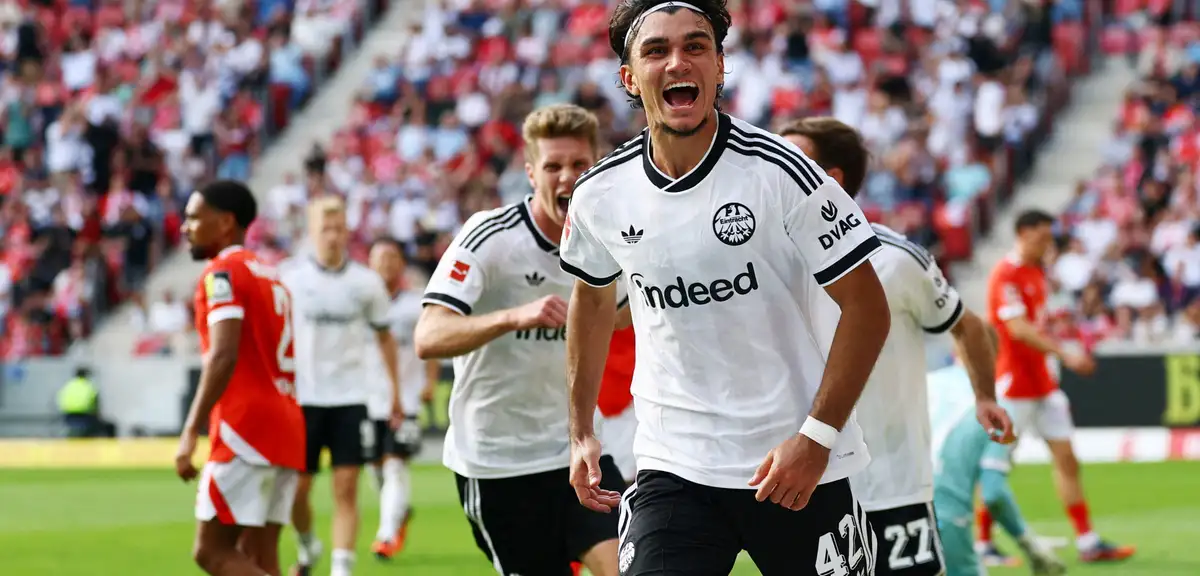 Can Uzun'un golleri Frankfurt'u Mainz karşısında galibiyete taşıdı