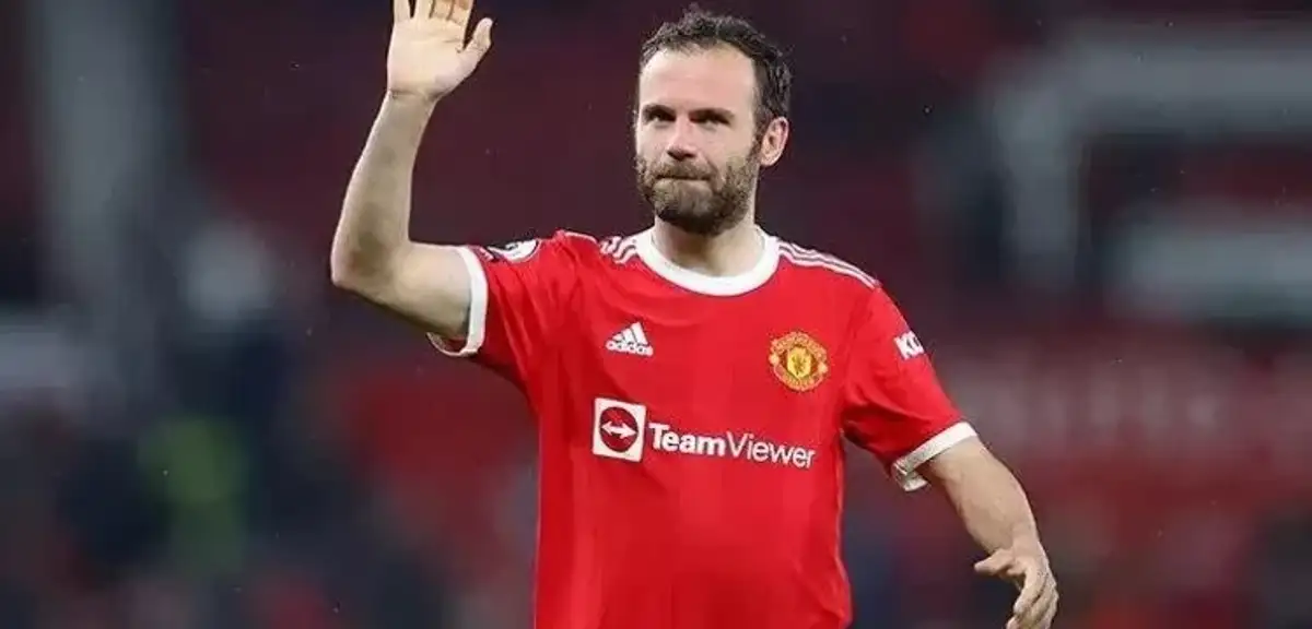 Bir Dönem Galatasaray'da Forma Giymişti: İspanyol Efsane Juan Mata Yeşil Sahalara Veda Etti