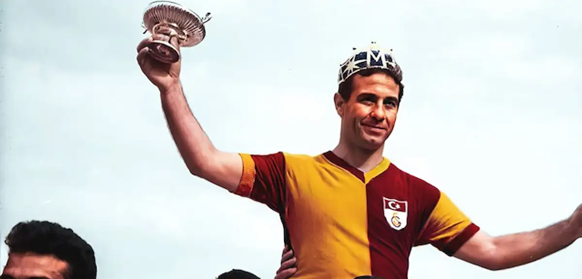 Taçsız Kral Metin Oktay, Vefatının 35. Yılında Kabri Başında Anıldı! İşte Metin Oktay'ın Biyografisi
