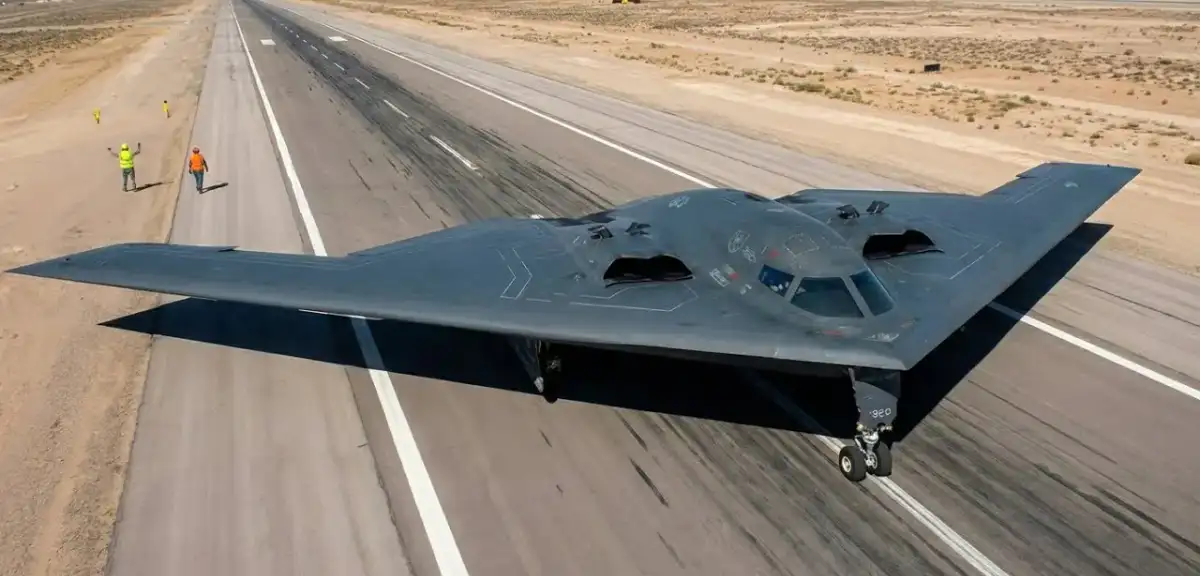 ABD B-2 Spirit Uçakları Tatbikatta Art Arda Havalandı