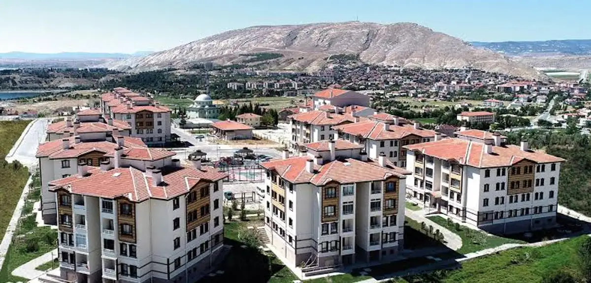 TOKİ Kiralık Konut Başvurularında Evlilik Şartı Belirlendi