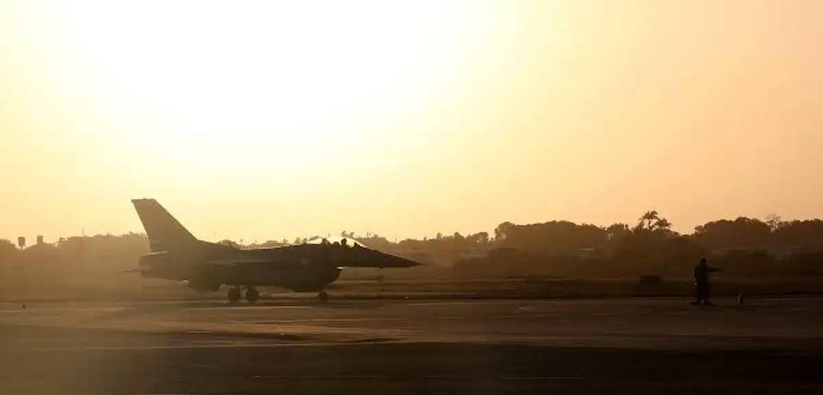 ABD'nin Michigan eyaletinde eğitim sırasında F-16 savaş uçağı düştü