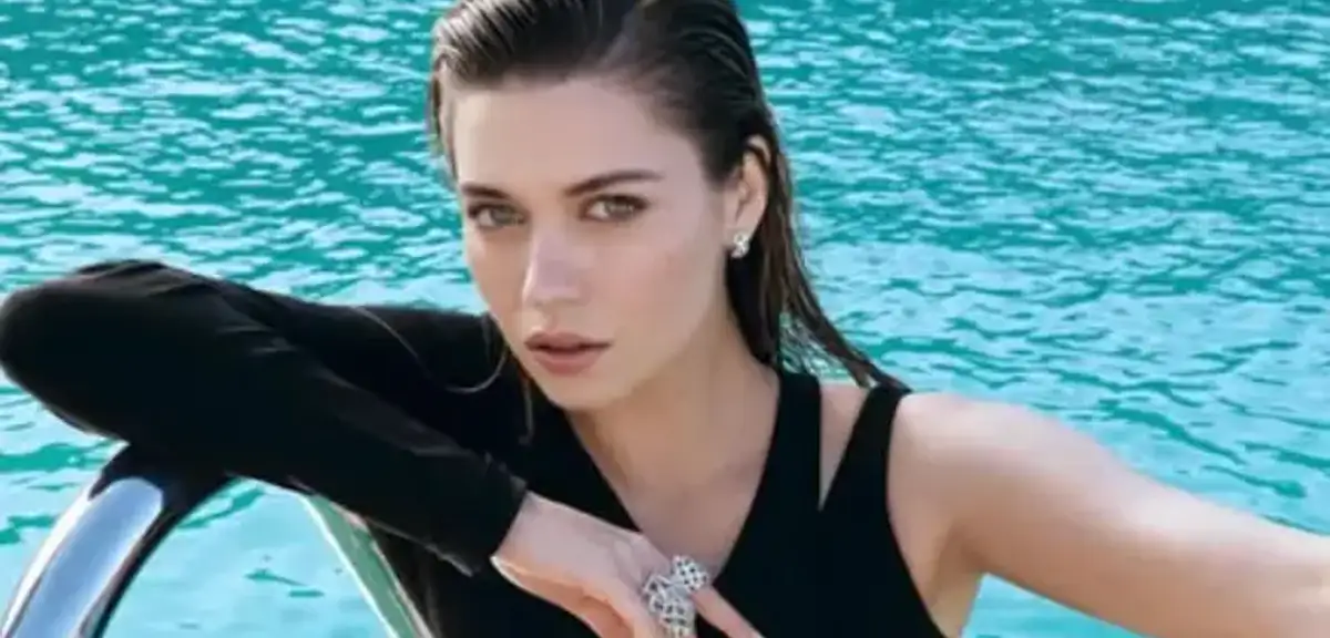 Afra Saraçoğlu Gözaltı Kararıyla İlgili Açıklama Yaptı