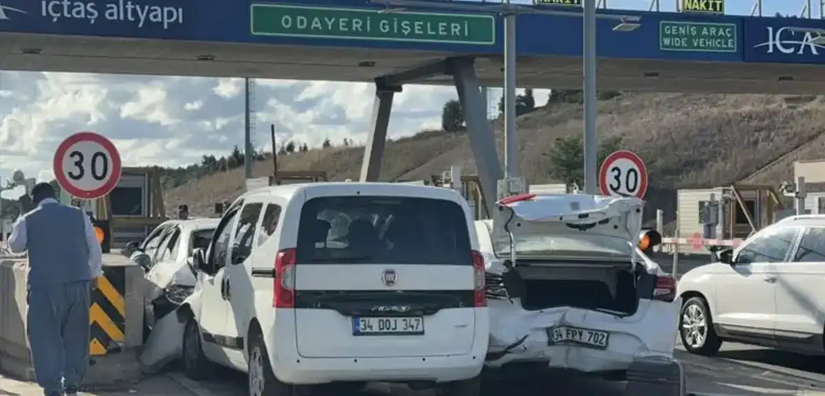 Kuzey Marmara Otoyolu'nda Zincirleme Kaza: 2 Yaralı