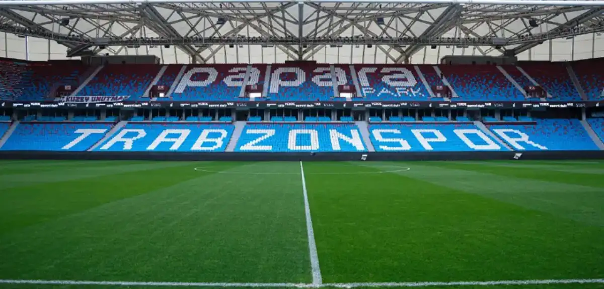 Trabzon'da Sağanak! Derbi için Stadın Son Hali Görüntülendi