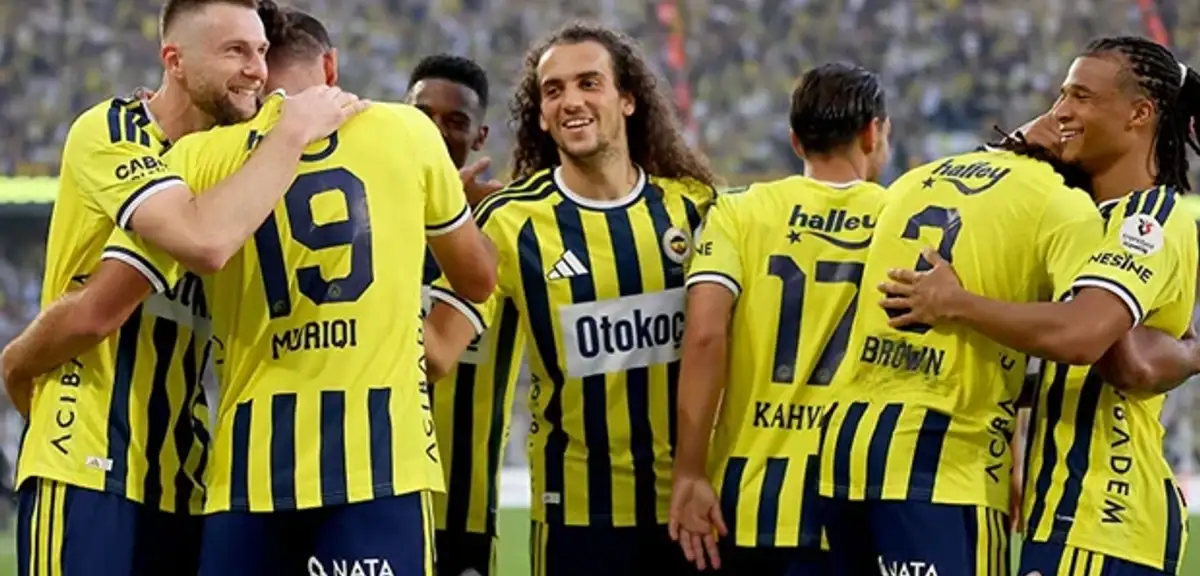 Fenerbahçe'nin 8-0 zaferi Avrupa basınında manşet oldu