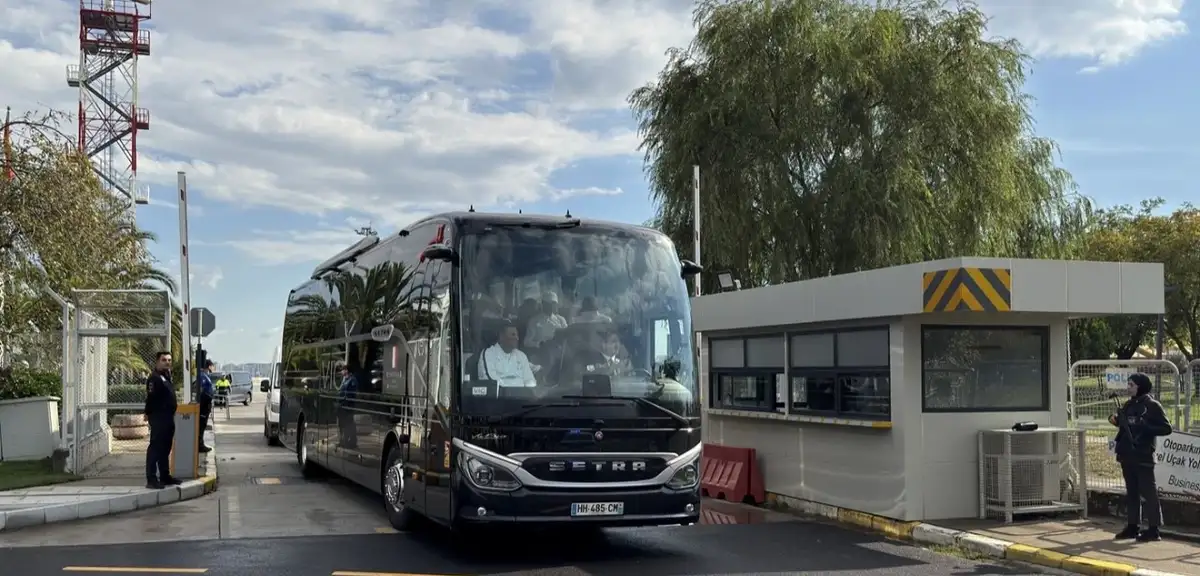 Fransa Milli Takımı Türkiye'ye Ulaştı