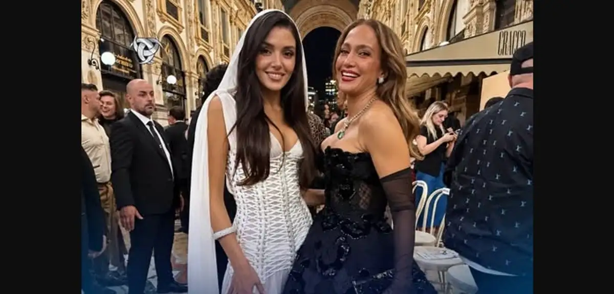 Hande Erçel, Jennifer Lopez'le Poz Verdi: O Kareye Yorum Yağdı! "J.Lo'dan Daha Güzelsin"
