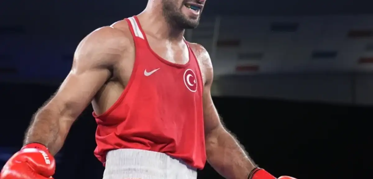 Milli boksör Emrah Yaşar 90 kiloda Avrupa şampiyonu