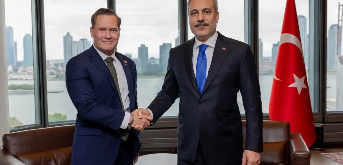 Bakan Fidan, New York'ta ABD'nin BM Temsilcisi Waltz ile Görüştü