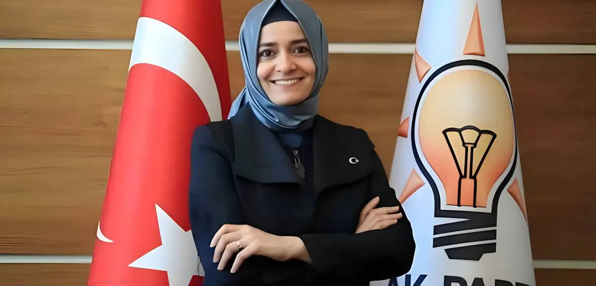 Fatma Betül Sayan Kaya'nın İstifasına AK Parti'den İlk Açıklama: "Sorumluluğu Olan Herkesten Hesap Sorulacak"