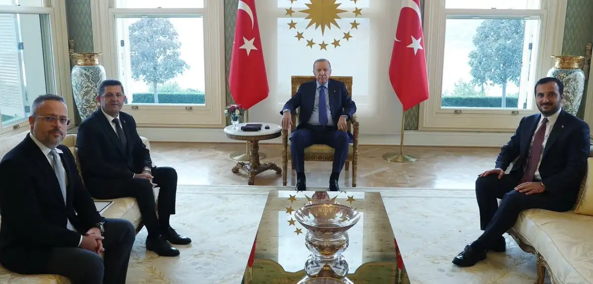 Erdoğan Çekmeköy Belediye Başkanı Orhan Çerkez'i kabul etti