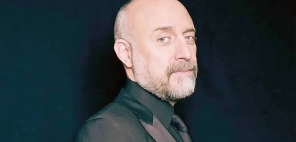Halit Ergenç Motosikletle Görüntülendi, Kask Takmaması Gündem Oldu