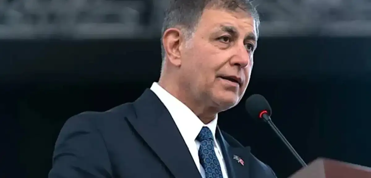 Cemil Tugay İzmir için Karar Aşamasında