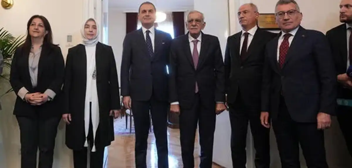 AK Parti ve DEM Parti Heyetleri Bir Araya Geldi