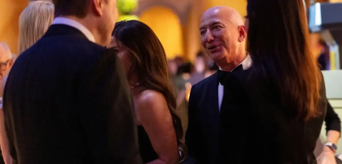 Elon Musk, rakibi Jeff Bezos'a övgü dolu mesaj paylaştı