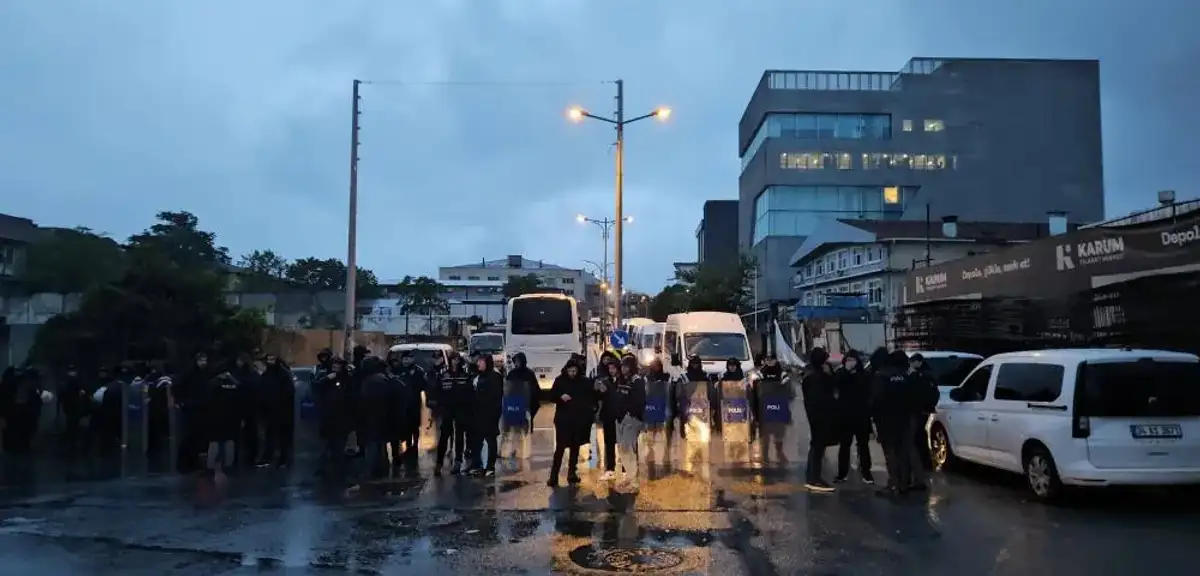 Halk TV Binasına Polis Baskını! MASAK Ekipleri Arama Yapıyor