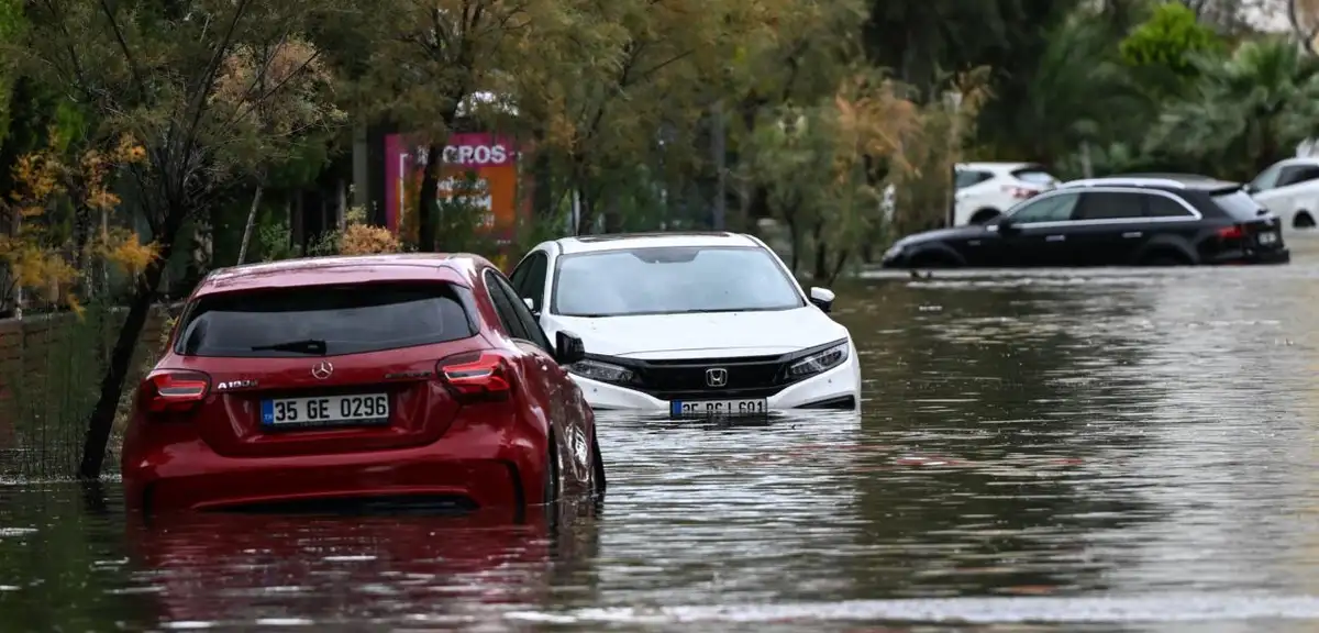 Sel Felaketi Kasko Fiyatlarını Yükseltecek