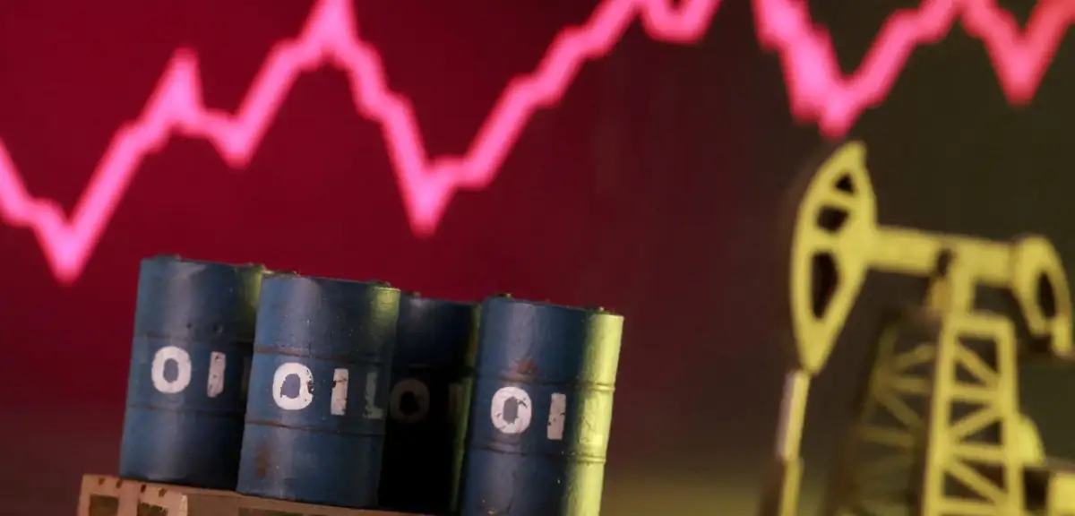 Petrol fiyatları hafif indi, IEA kararı yetersiz görüldü