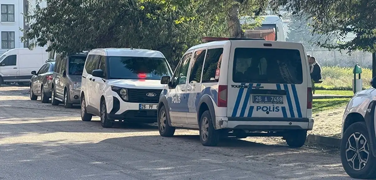 Eskişehir'de öğretmenevi müdür yardımcısı evinde ölü bulundu