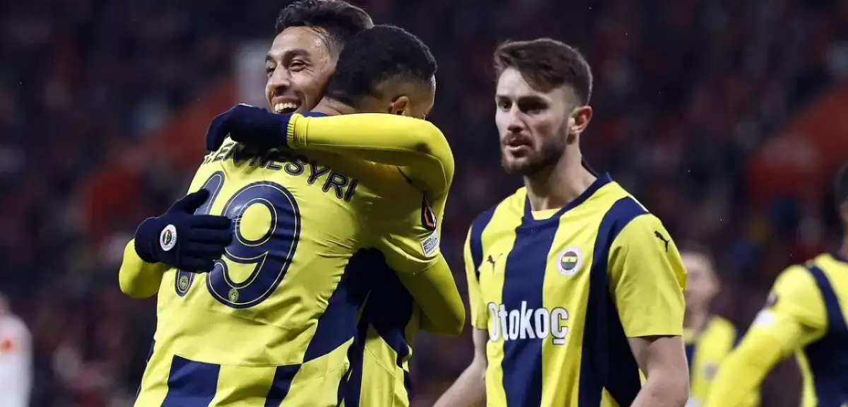 Galatasaray'ın Puan Kaybı, Fenerbahçe Hisselerine Yükseliş Getirdi