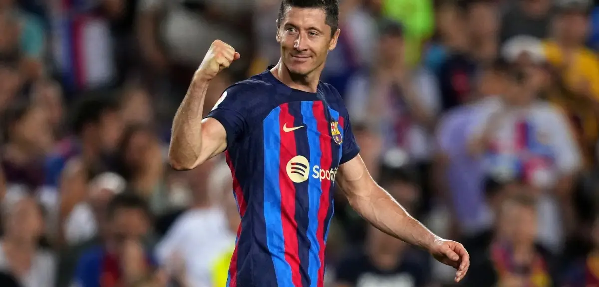 Transferde Devlerin Savaşı: Beşiktaş ve Fenerbahçe Robert Lewandowski'nin Peşinde!