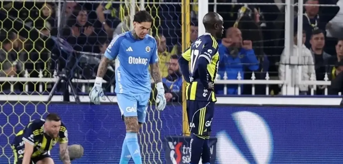Kadıköy'de Soğuk Duş: Ederson Hedef Tahtasında!