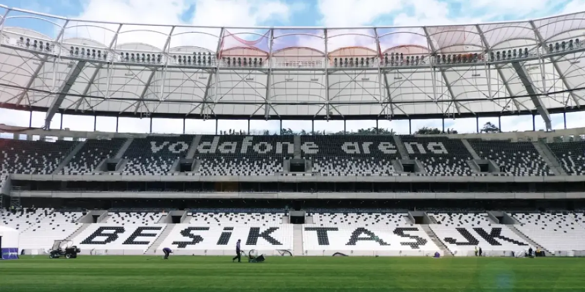 Beşiktaş'ta İlk İstifa! Resmen Duyuruldu