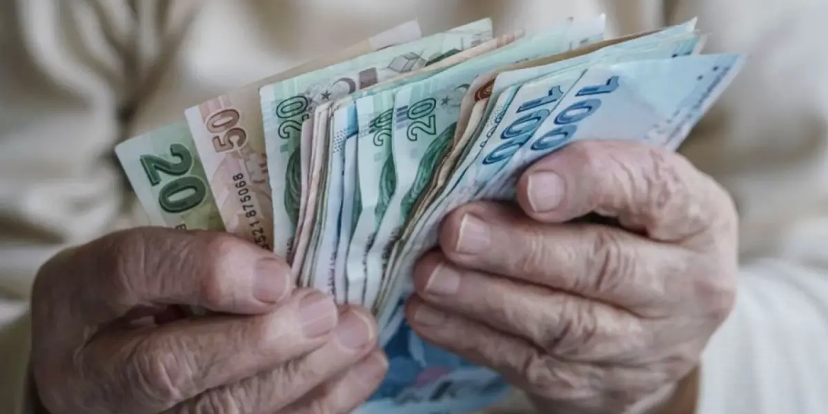 Emekliye Sıfır Zam Riski Kapıda: Kök Maaş Belirleyici Olacak