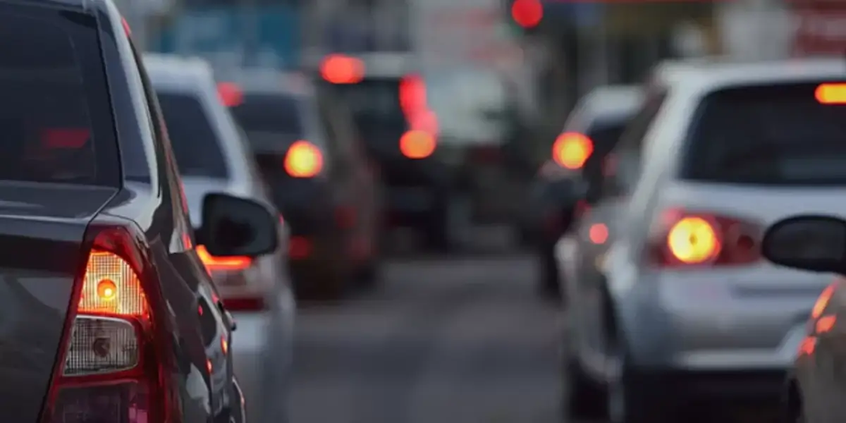Fransa’da Emisyon Yasakları: 1 Ocak 2025’ten İtibaren Belirli Araçlar Trafikten Men Edilecek