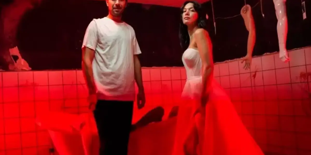 Hazal Subaşı ve Ulaş Tuna Astepe'den İsyan Ettiren Poz: "İkinci Uraz Vakası!"