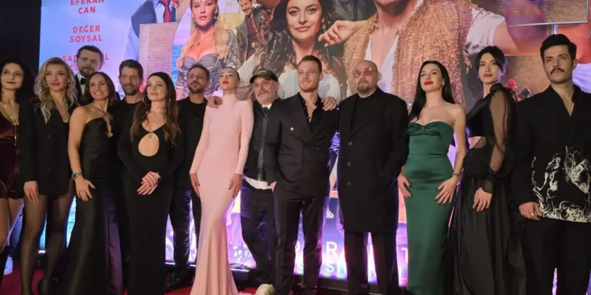 Kerem Bürsin ve Melis Sezen’li ‘Şımarık’ Filminin Galası Yapıldı: Yönetmen Detayı Dikkat Çekti