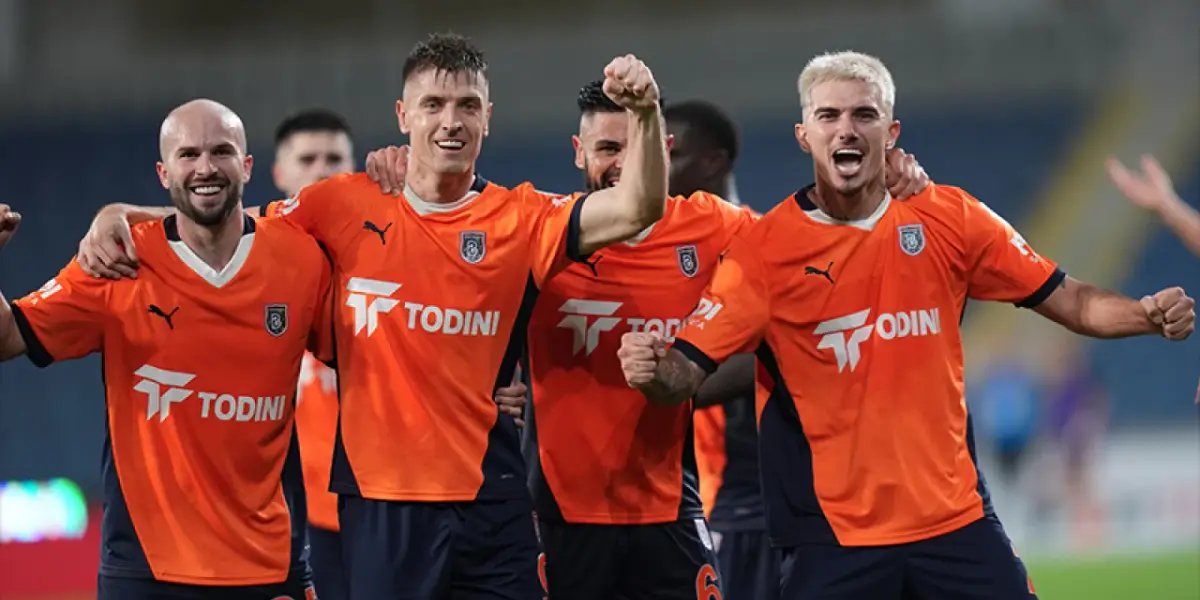 Kopenhag Başakşehir Maçı Ne Zaman? Kopenhag Başakşehir Maçı Hangi Kanalda? Kopenhag Başakşehir İlk 11'ler!
