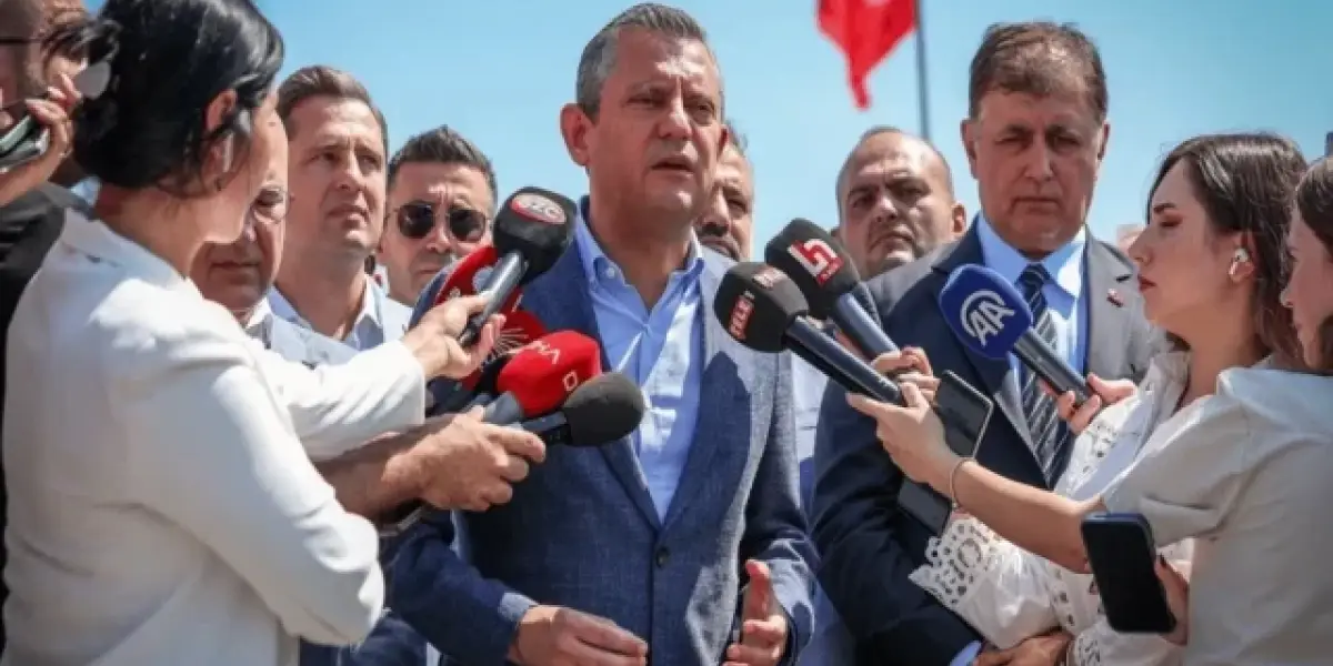 Özgür Özel'den Tayfun Karaman'a Tam Destek