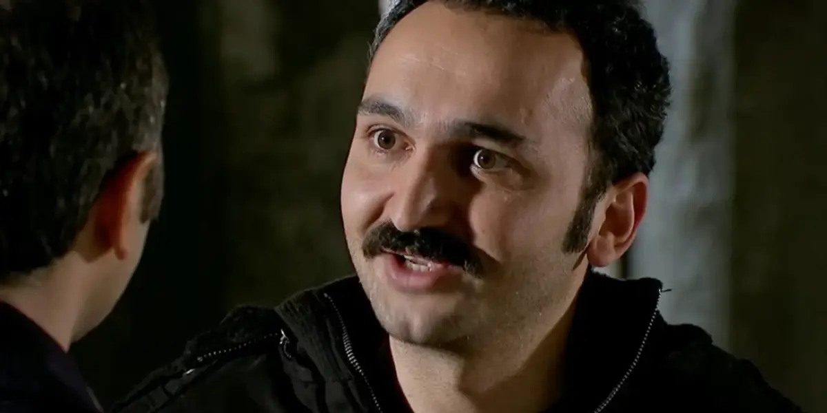 Taş Kağıt Makas Dizisi Avukat Neşet Kimdir? Gökhan Yıkılkan’ın Canlandırdığı Neşet’in Hikayesi ve Özellikleri