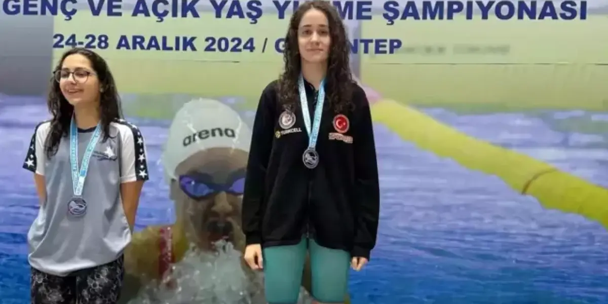 Türkiye Arena Kulüpler Yüzme Şampiyonu Ada Öztürk Oldu