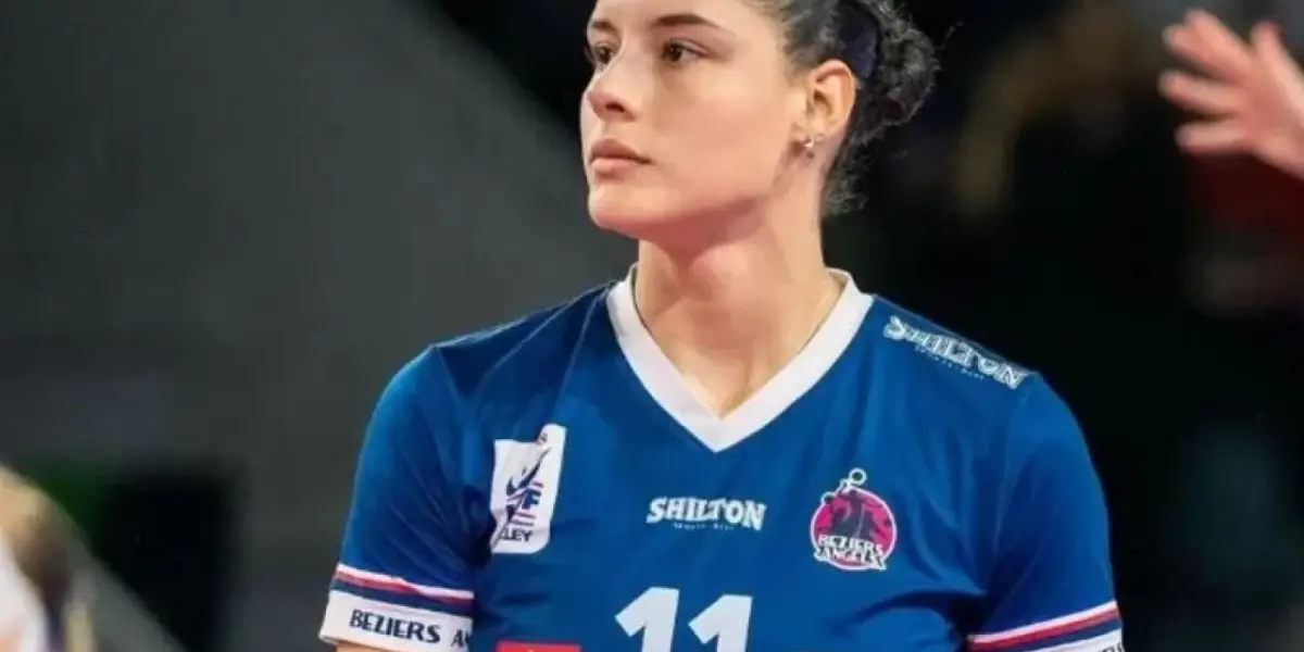 Ünlü Kadın Voleybolcu Evinde Ölü Halde Bulundu!