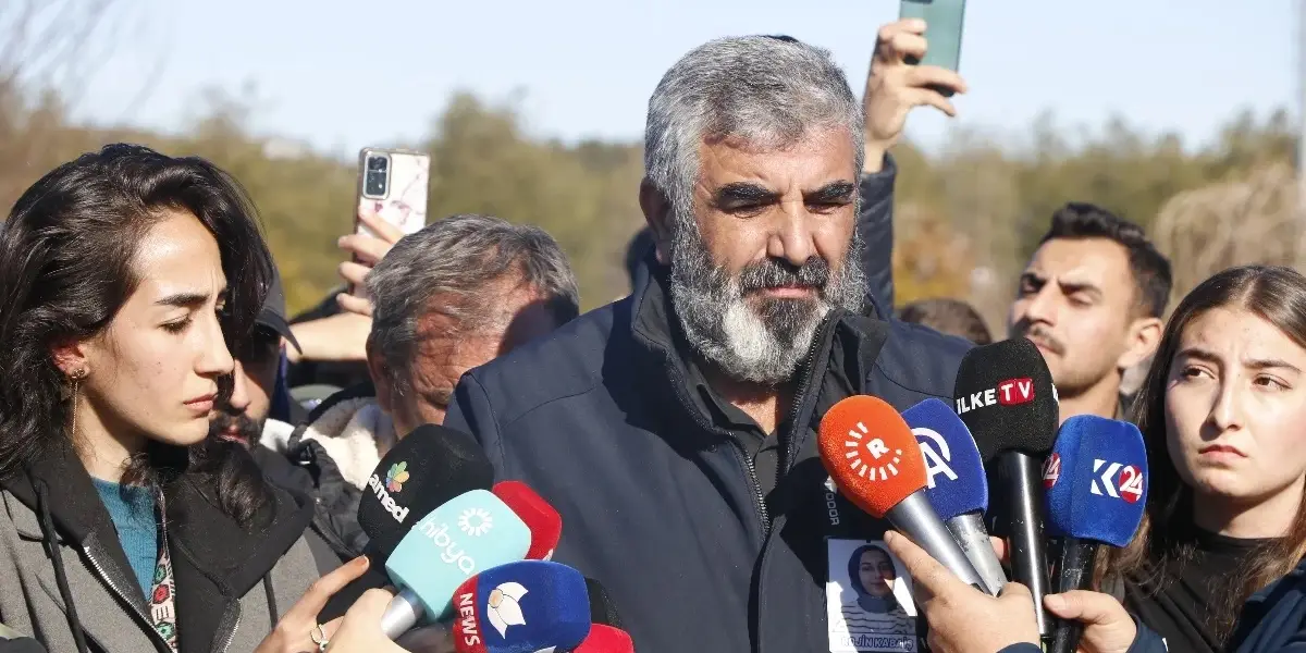 Rojin Kabaiş'in Babasından Tüyler Ürperten İddia: "Rojin'i Katlettiler, Darbettiler"