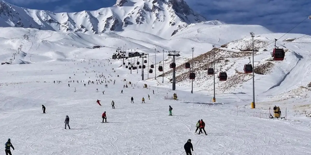 Erciyes'te Kayak Yaparken Hayatını Kaybetti